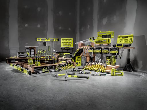 26 PC. 1/4" Drive Ratchet and Socket Set