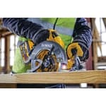 FLEXVOLT 60V MAX Cordless Brushless 7-1/4 in. Circular Saw with Brake (2) FLEXVOLT 9.0Ah Batteries