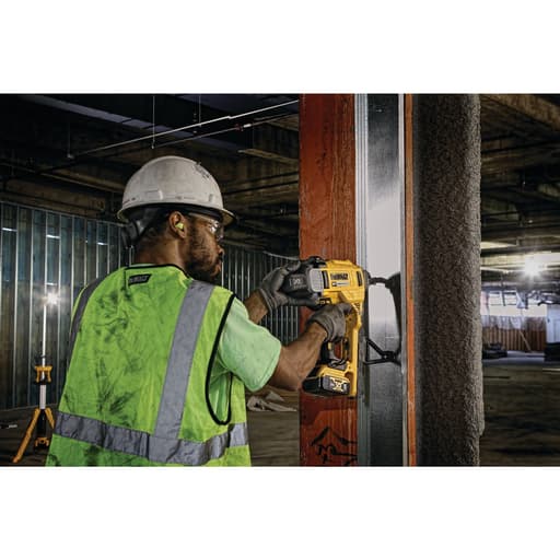 1" Magazine Cordless Concrete Nailer Kit