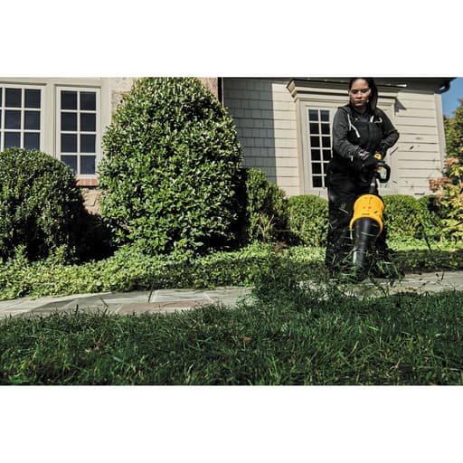 FLEXVOLT 60V MAX 17 in. Cordless Attachment‑Capable String Trimmer